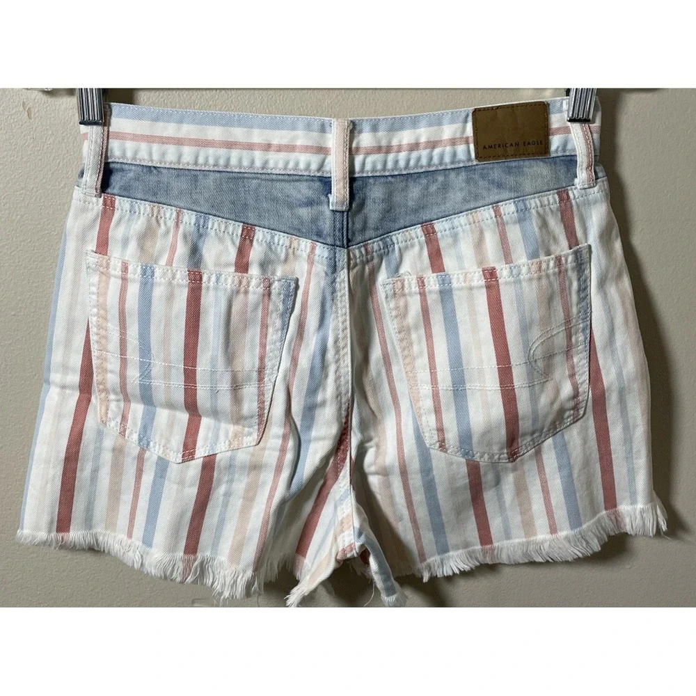 American Eagle High Rise Carnival Stripe Mom Jean Shorts Denim Frayed Hem Sz 2